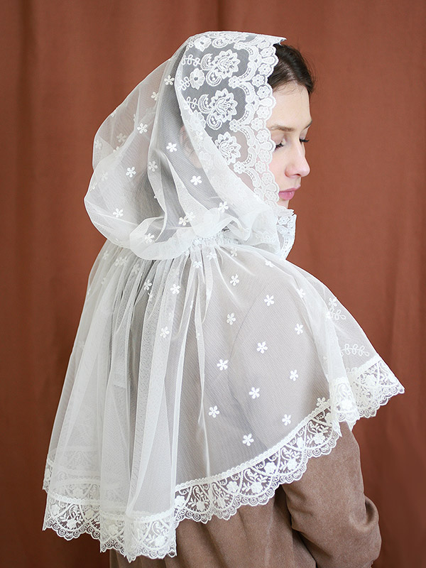 Кружевной платок с капюшоном "Анастасия" фото 5