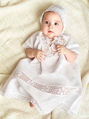 Фото товара "Крестильное платье "Мария" ручной работы" из магазина ЛиноБамбино