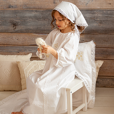 Крестильный набор для девочки "Традиция" с полотенцем - миниатюра фотографии товара в каталоге ЛиноБамбино