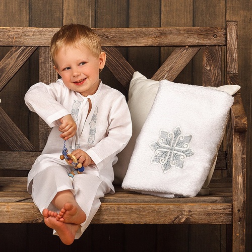 Крестильный набор для мальчика "Артемий" с полотенцем - миниатюра фотографии товара в каталоге ЛиноБамбино