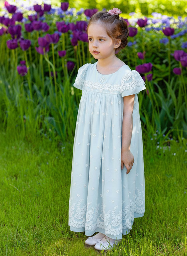 Крестильное платье "Голубой жемчуг" с чепчиком фото 10