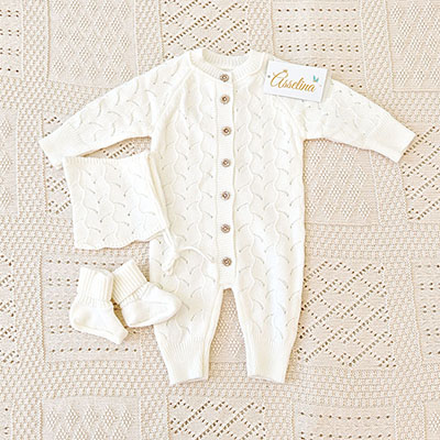 Комплект  "Нила" на выписку, молочный