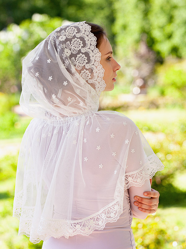 Кружевной платок с капюшоном "Анастасия" фото 3