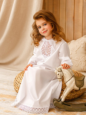 Фото товара "Крестильная рубашка "Ирина" для девочки" из магазина ЛиноБамбино