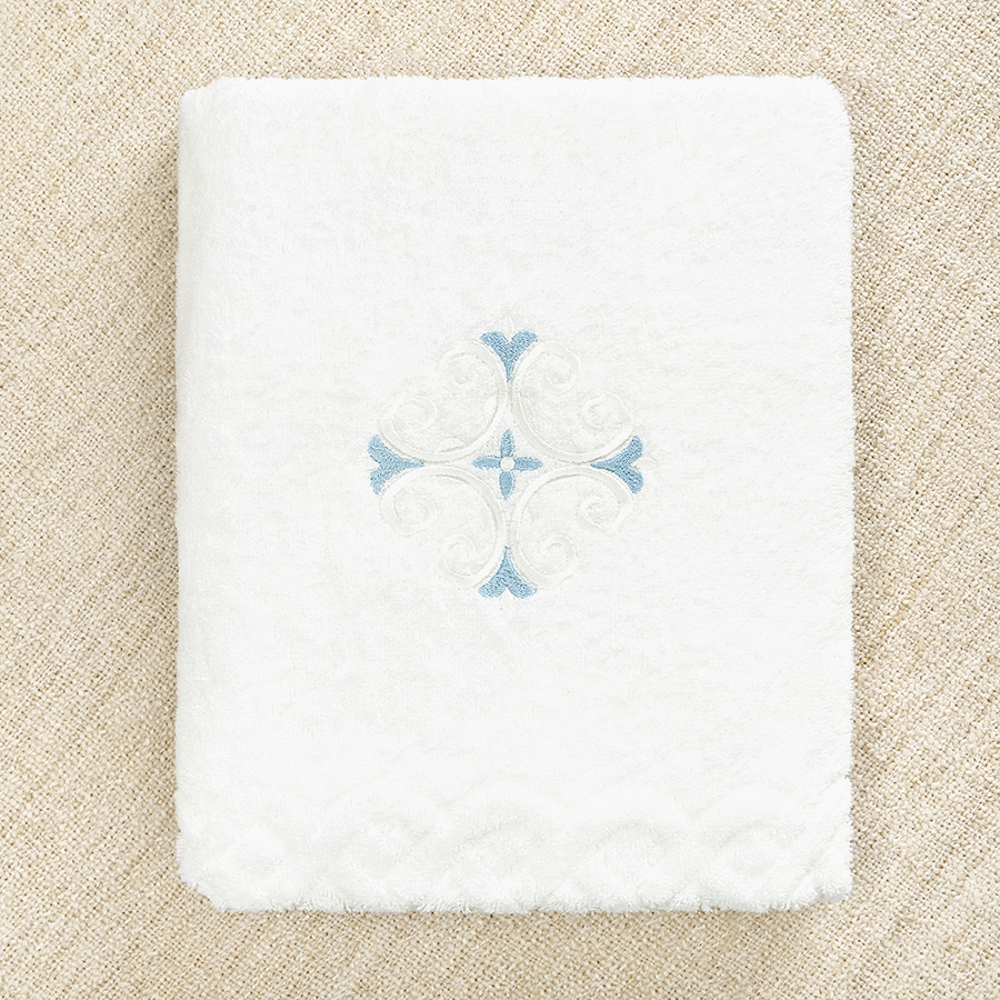Классическое крестильное полотенце "Кудрявый крестик" фото 2