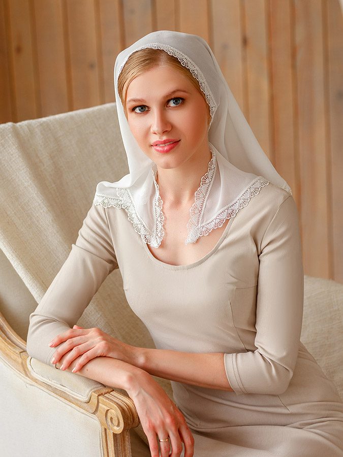 Как красиво завязать платок в церковь