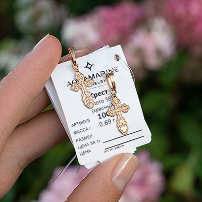 Фото товара "Золотой крестик 10058АКВ" при наведении