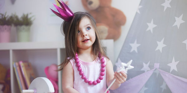 Платье на утренник для девочки: как выбрать?