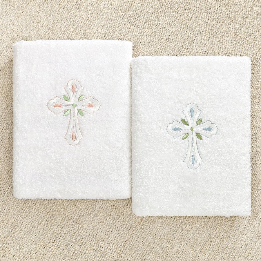 Классическое махровое полотенце для крещения "Крест с листочками" фото 1