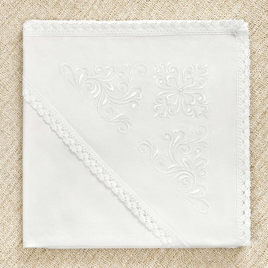 Крестильная пеленка с белой вышивкой фото 3