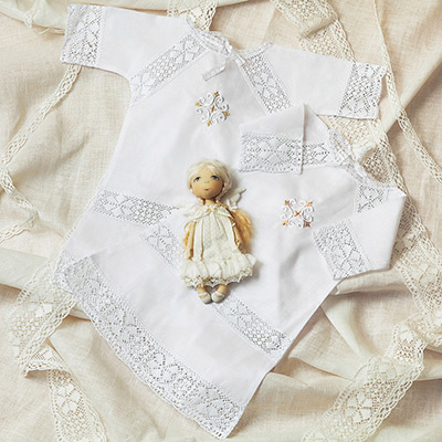 Фото товара "Крестильная рубашка "Ольга" для девочки" из магазина ЛиноБамбино