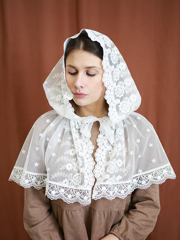 Кружевной платок с капюшоном "Анастасия" фото 4