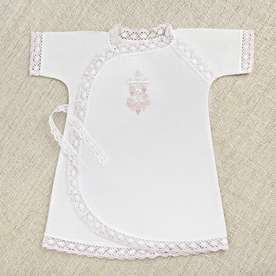 Фото товара "Крестильная рубашка "Розовая лоза" для девочки" из магазина ЛиноБамбино