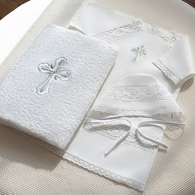 Крестильный набор для мальчика "Алексей" с полотенцем - миниатюра фотографии товара в каталоге ЛиноБамбино