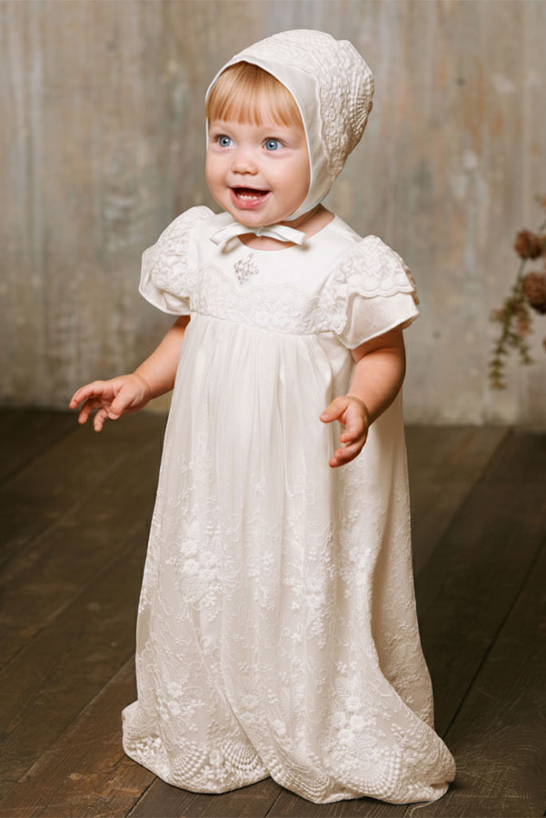 Крестильное платье "Молочный жемчуг" с чепчиком фото 4