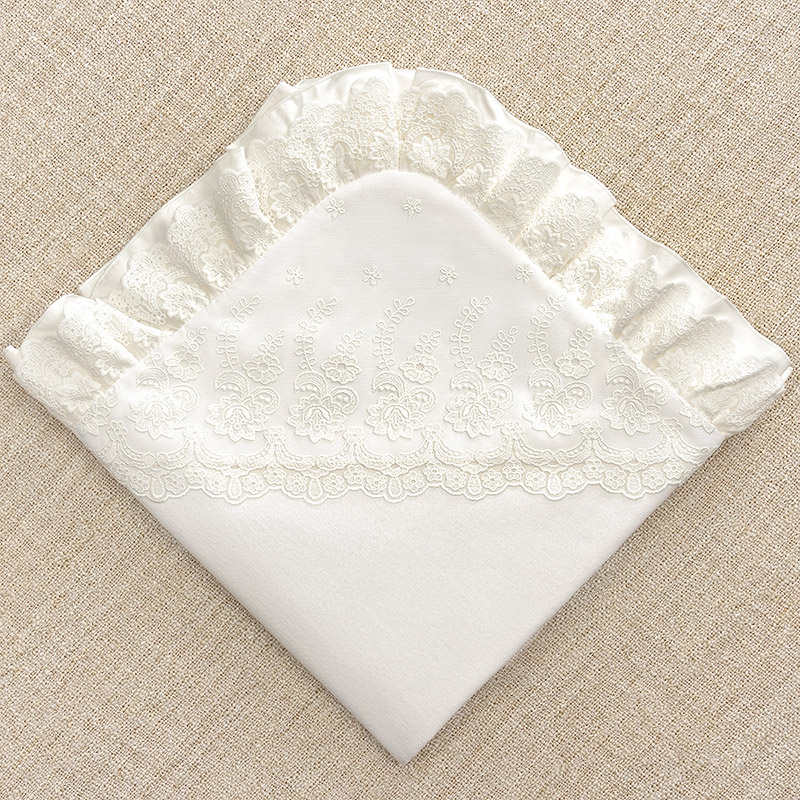 Крыжма с уголком для крещения девочки "Анастасия" фото 3