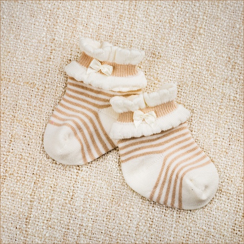 Полосатые носочки для новорожденного - миниатюра фотографии товара в каталоге ЛиноБамбино