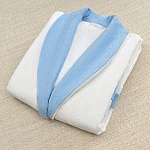 Махровый халат для мамы бело-лазурный