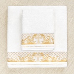 Махровое полотенце для крещения с золотым бордюром
